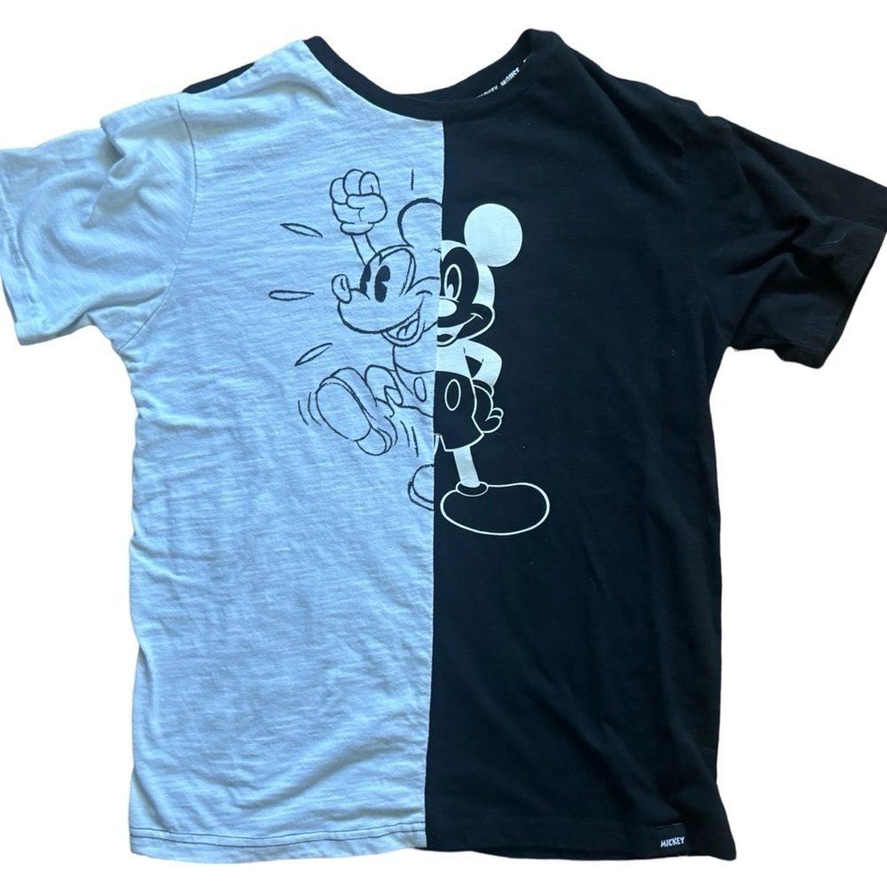 Disney Black and White Mickey T shirt. Small/ youth XL